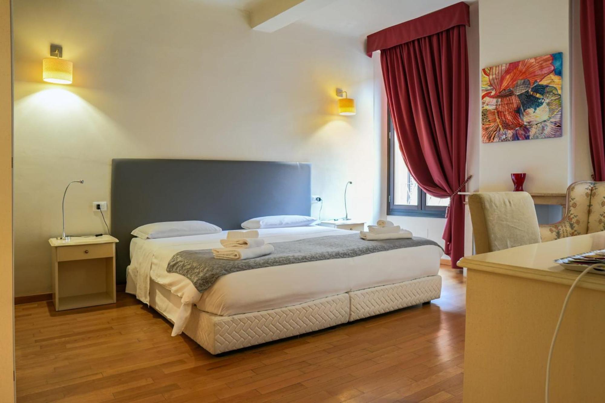 Honey Rooms Ferrara Exterior photo